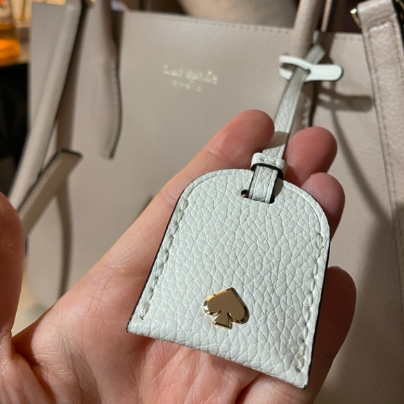 Kate Spade Purse - Picture 4 of 9